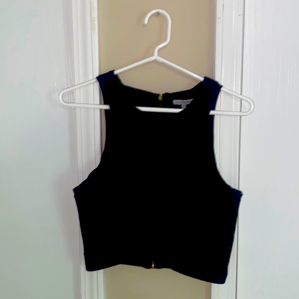 Black striped crop